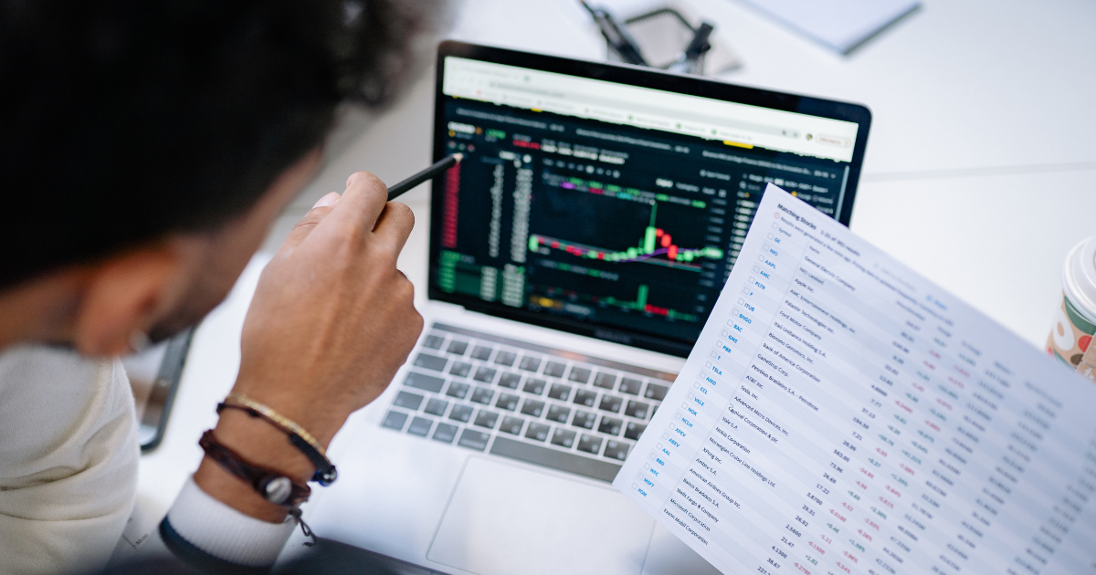 US Stocks Fell, GIFT Nifty Down 300 Points & Oil Nears $100 — How Will Indian Stock Market React on Monday?