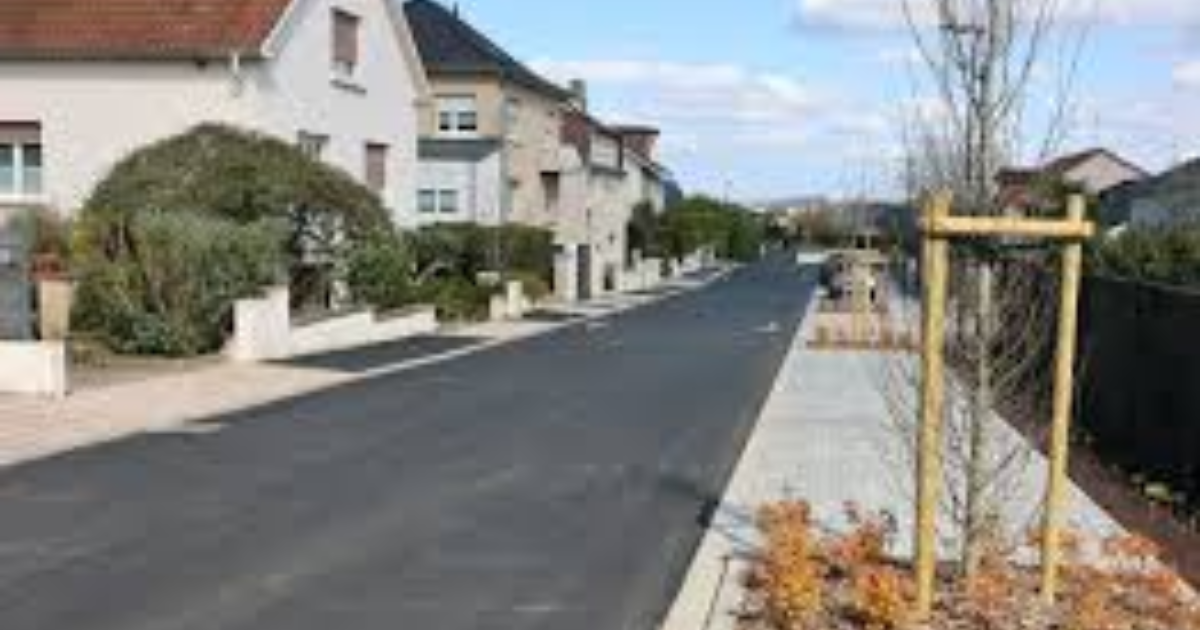 La Rue Léon-Royer Complètement Rénovée : Un Nouveau Visage pour le Quartier