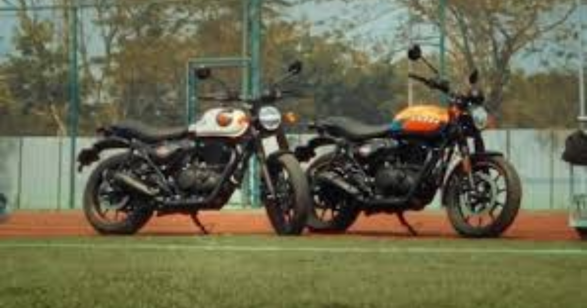Royal Enfield Launches Hunter 350 Base Premium; Adds Mumbai Yellow, Moonshot White